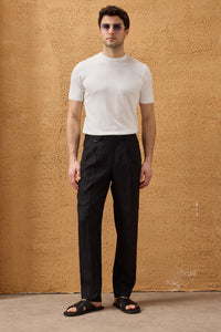 Herr svart linnekostym med dragkedja framtill, safari-stil, sommar