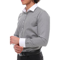 Herrskjorta med knappar och randig form, klassisk krage - Svart