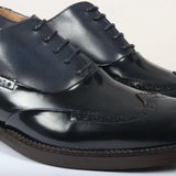 Harry - Marinblå brogueskor i lackläder för män