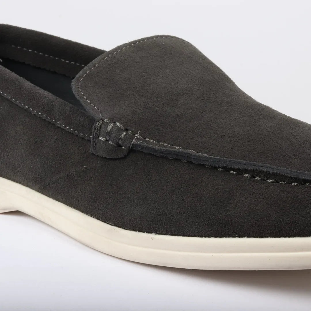 Svarta slip-on loafers i mocka för män, bekväm passform