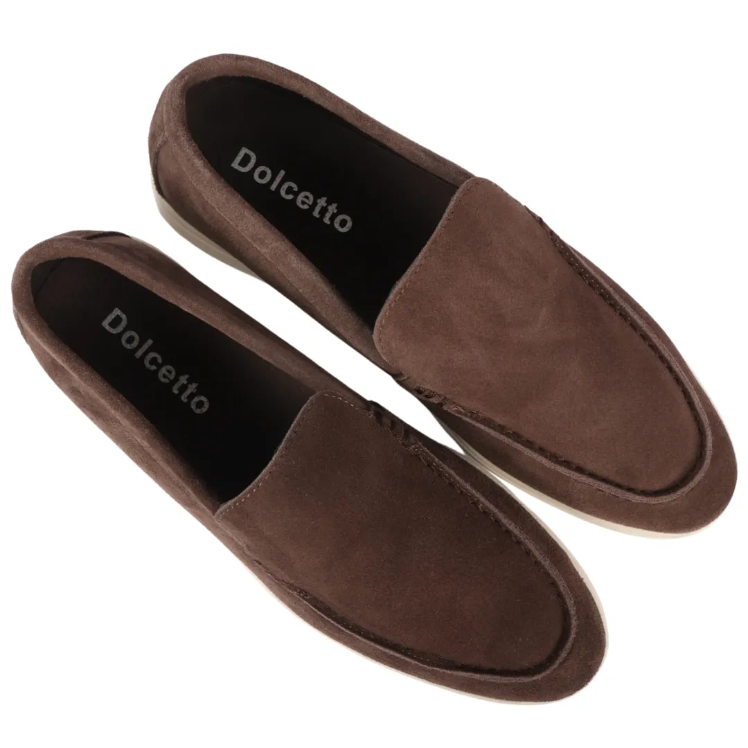 Herrloafers i brun mocka med bekväm passform