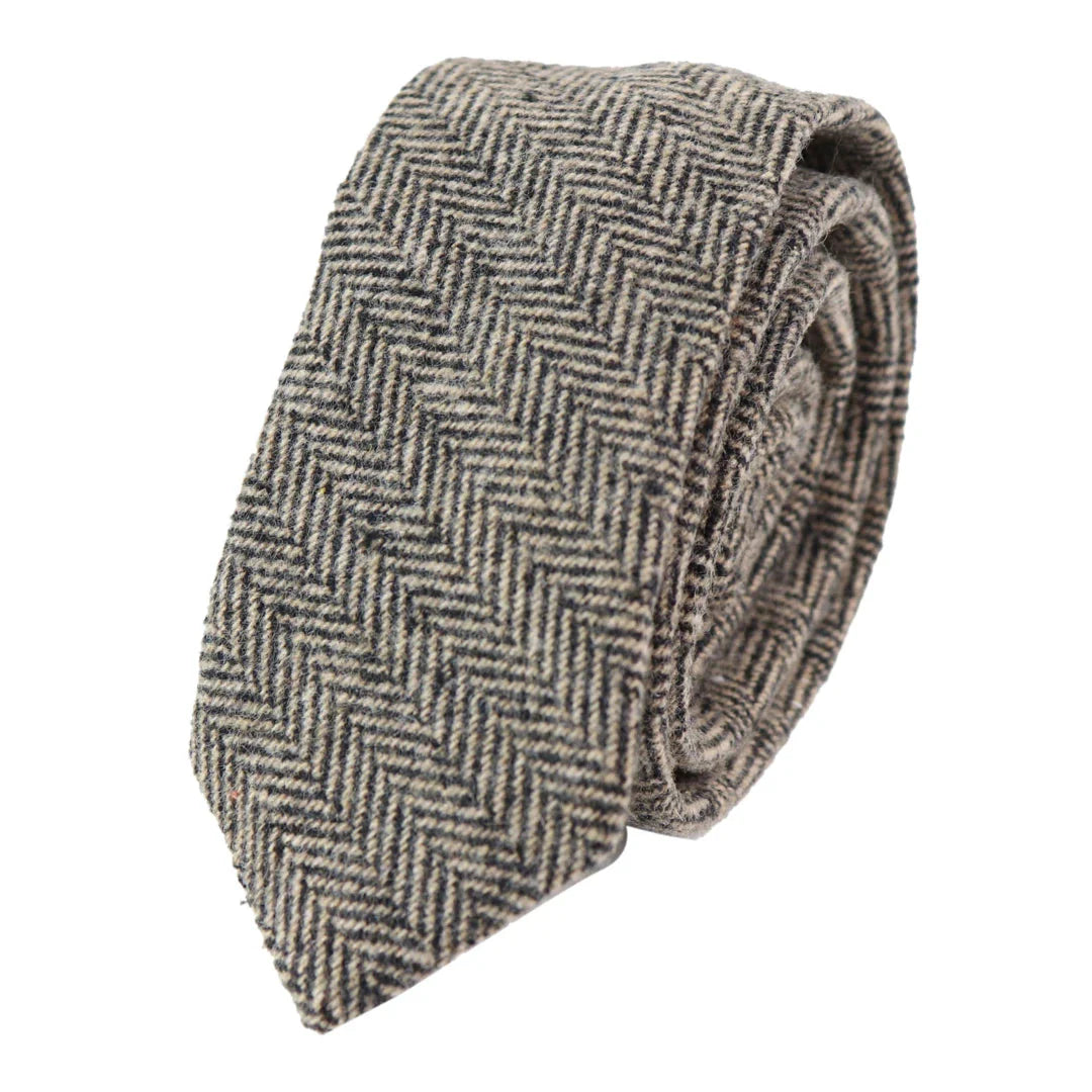 281 - Herrslips och näsduk i ekfärgad tweed i ull, fiskbensmönster, 5 cm