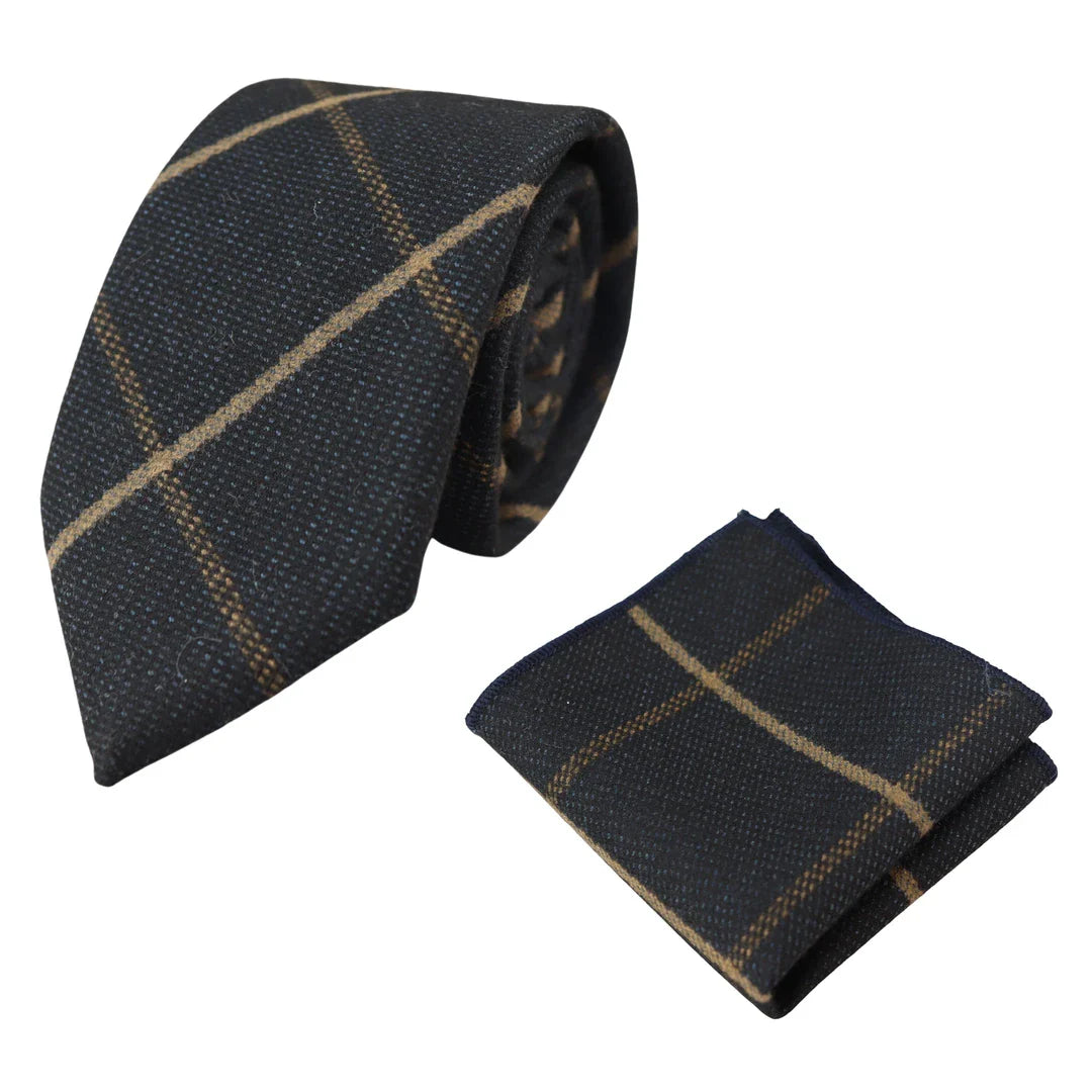 Herrset med marinblått fiskbensmönster och slips och näsduk i tweed