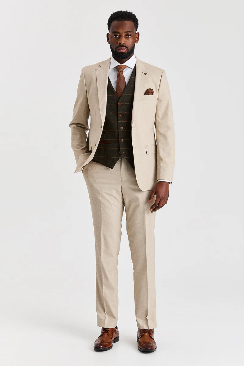 Belmont beige kostym med Harrisgrön tweedväst