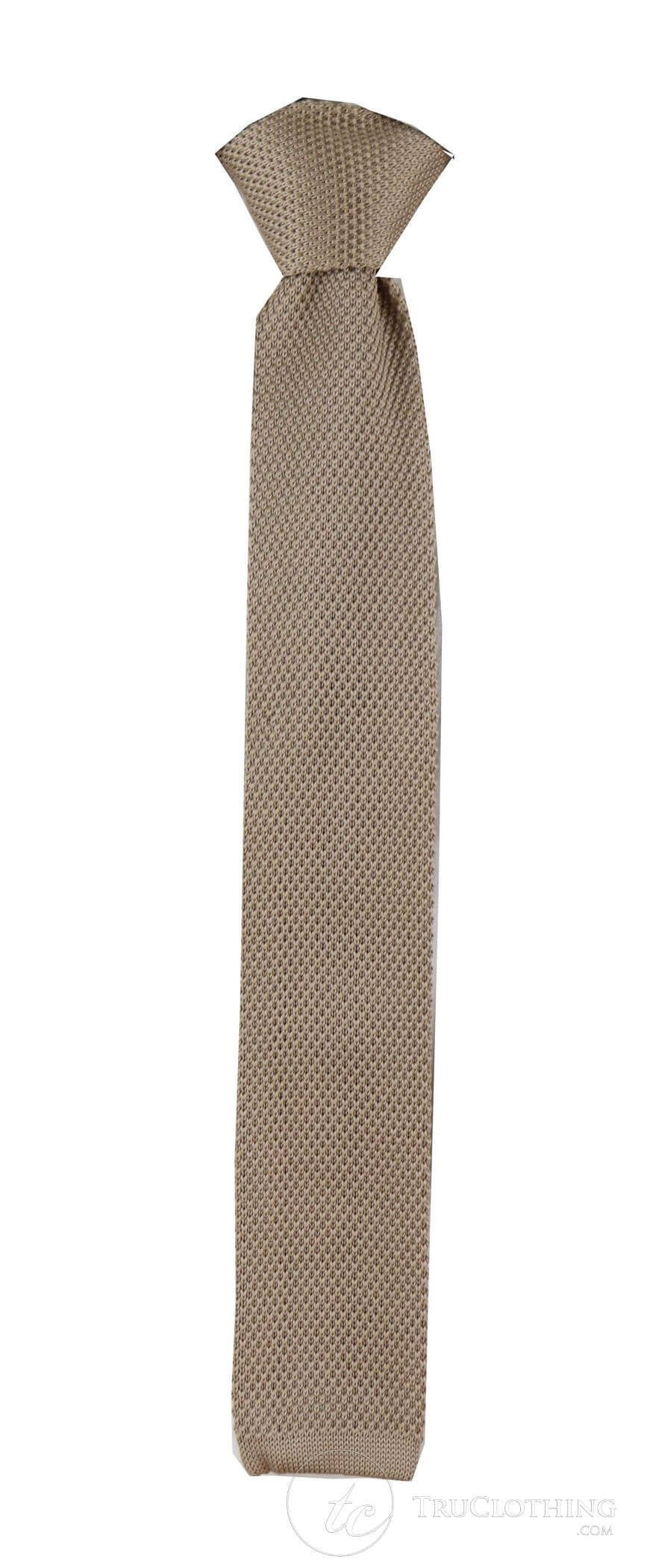 Avslappnad stickad slips - Många färger