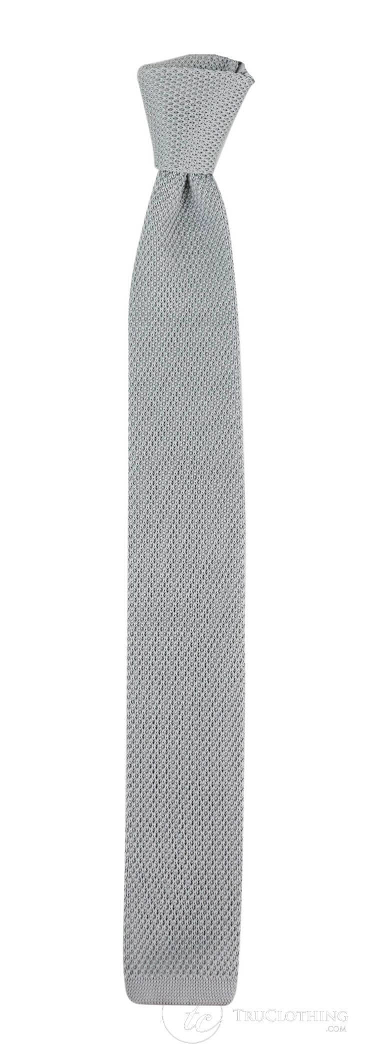 Avslappnad stickad slips - Många färger