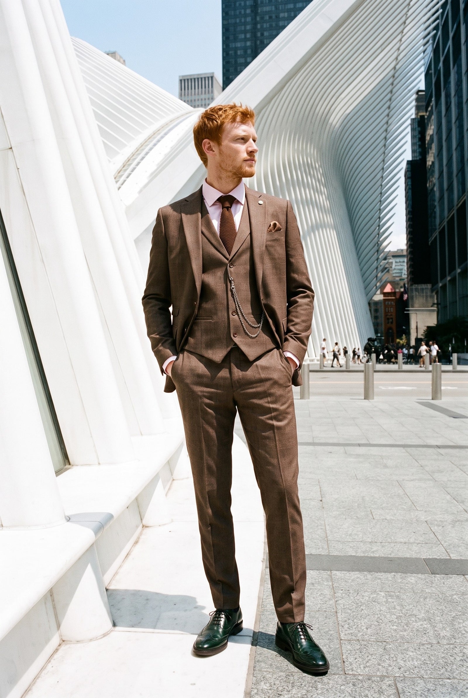 Look #1010 styled with TP-50 - Herrbrun 3-delad rutig kostym med Prince of Wales-motiv