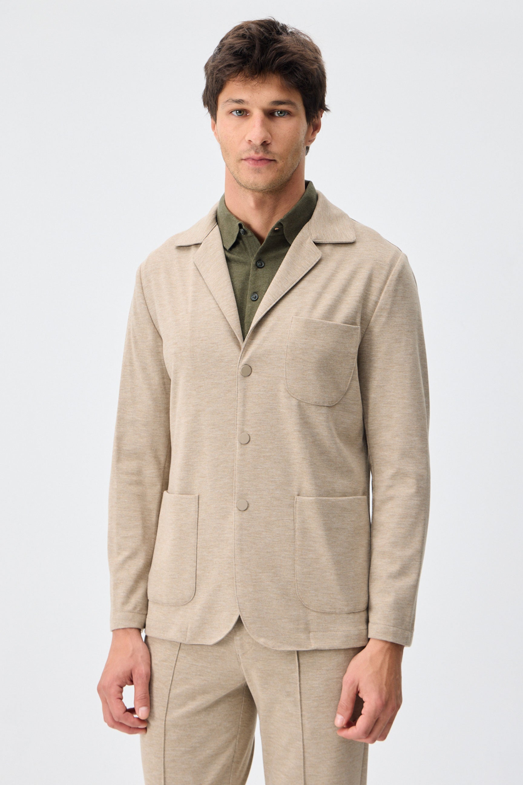 Beige mjuk jerseykavaj för män, elegant och avslappnad jacka