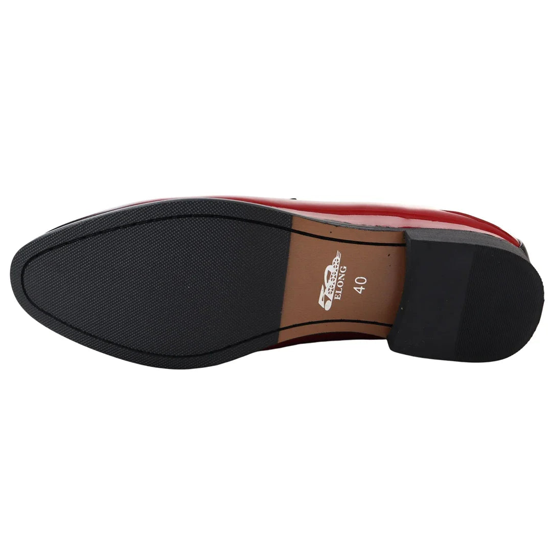 Röda loafers med tofsmönster för män