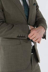 Kurt herrkostym i salviagrön 3-delad skräddarsydd passform för sommarbröllop