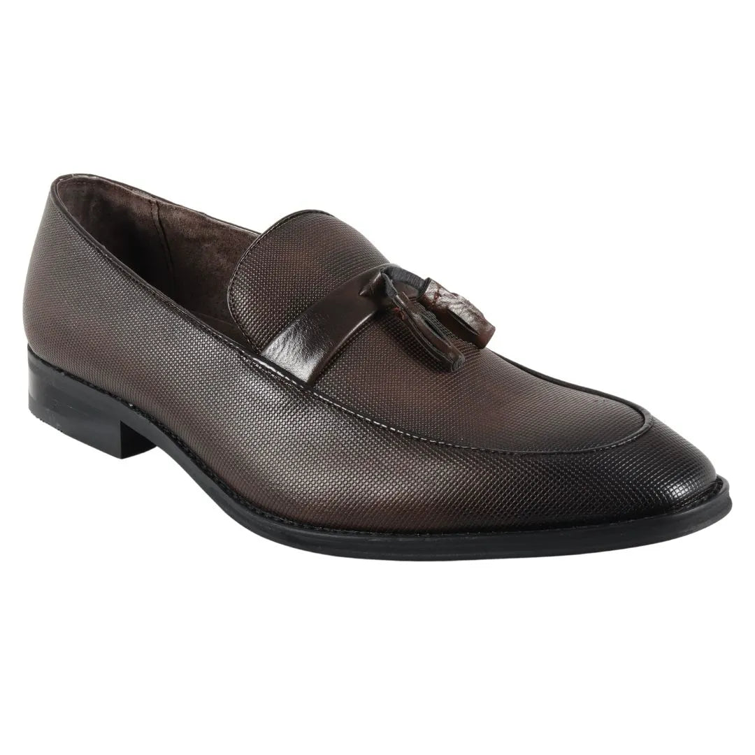Herrloafers med slip-on och tofsformella skor