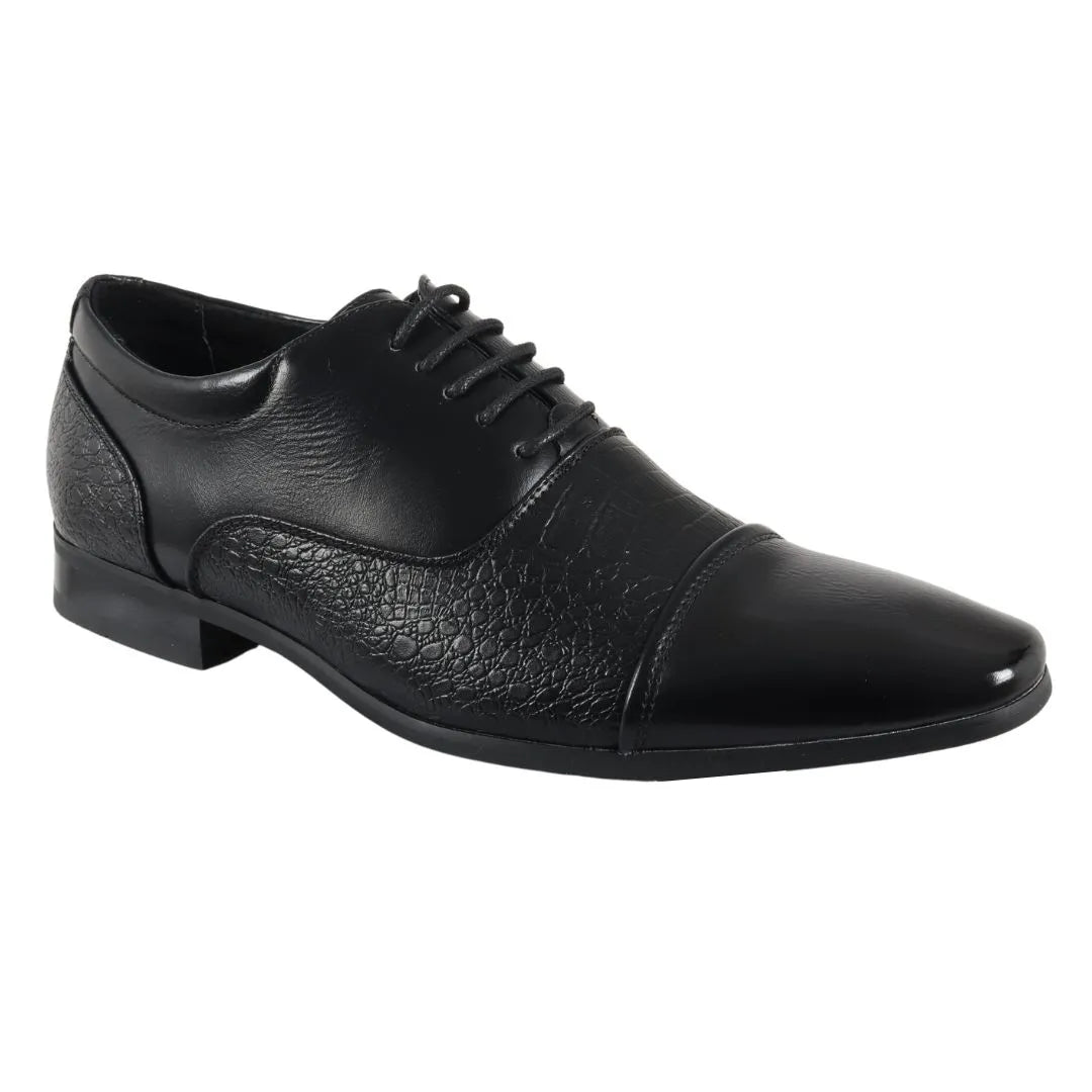 Herrskor med snörning och brogue-detaljer