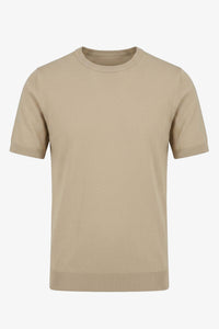 Beige stickad t-shirt med rund hals och kort ärm för män