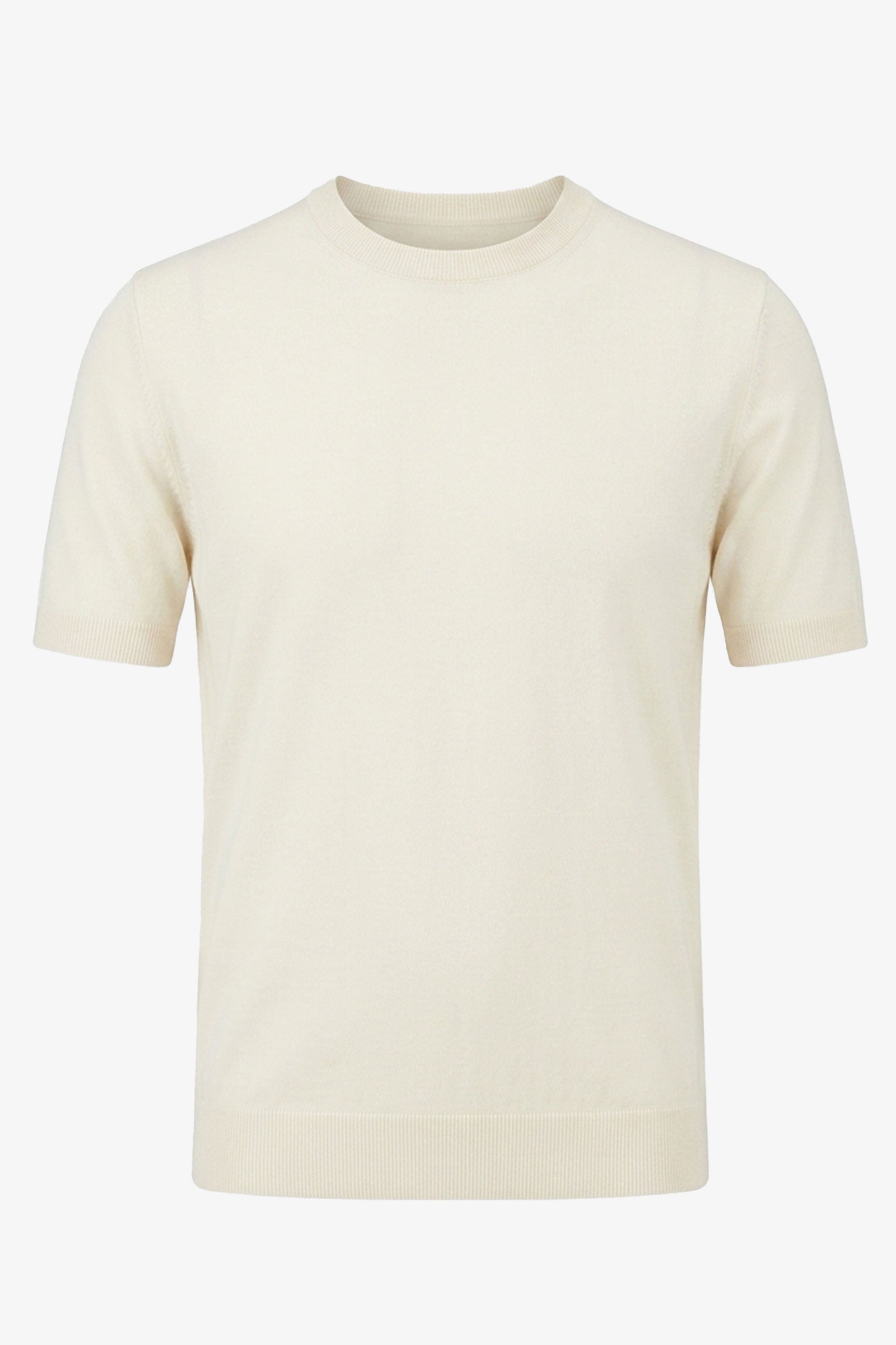 Herrvit stickad t-shirt med rund hals och kort ärm, normal passform