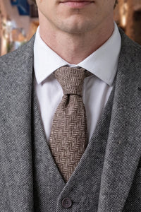 Brun tweed-slips i fiskbensmönster för män