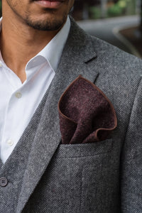 Herrnäsduk i vinröd tweed-ullblandning