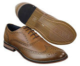 Herrskor i äkta läder med snörning i Gatsby Brouges-modell, eleganta designerskor i retrostil och vintagestil