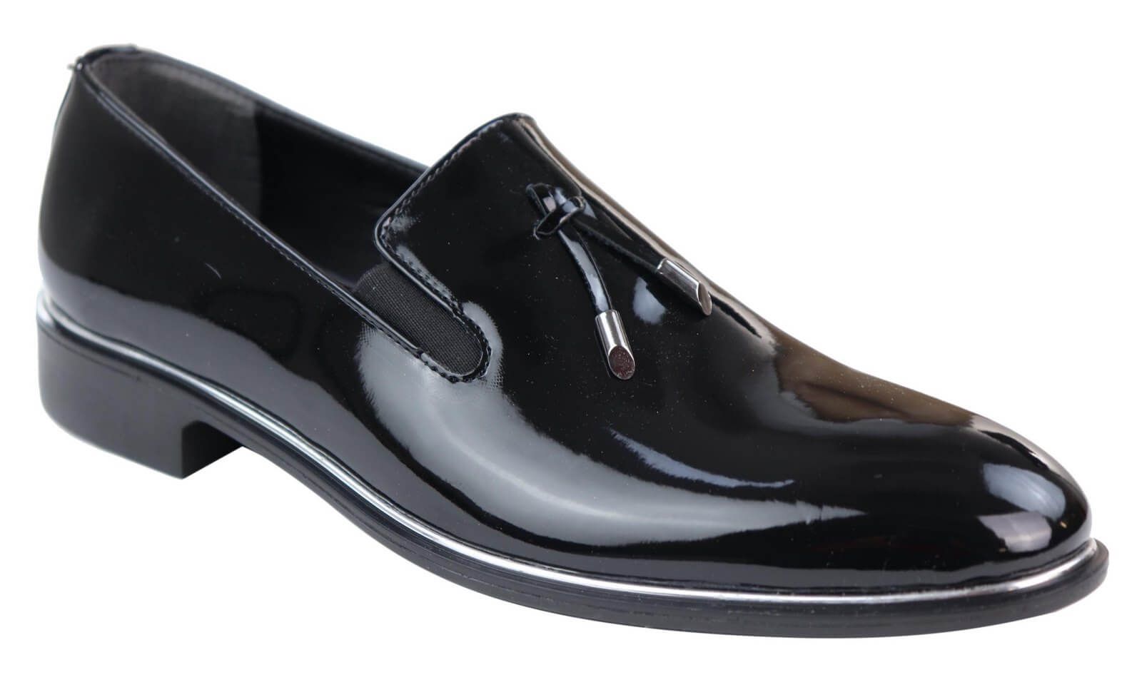 Herrslip-on tofsskor med metalldetaljer