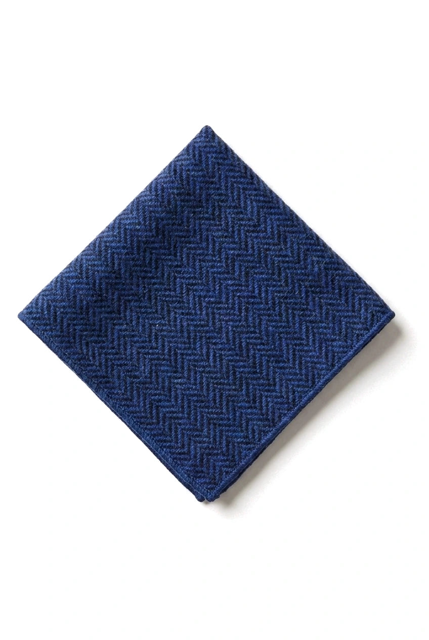 Herrnäsduk i tweed med blå slips och klassisk brittisk ull, fiskbensmönster