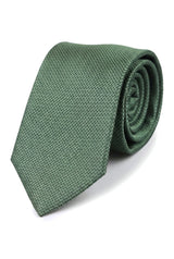Grön slips i siden med textur, presentset, näsduk, manschettknappar, slips i matt satin