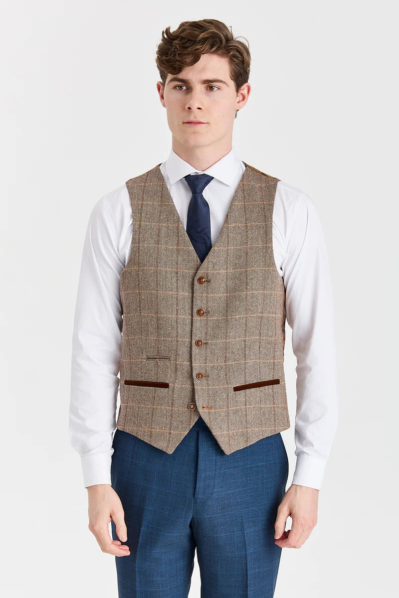 Viceroy marinblå kostym med Harris brun tweed kontrastväst